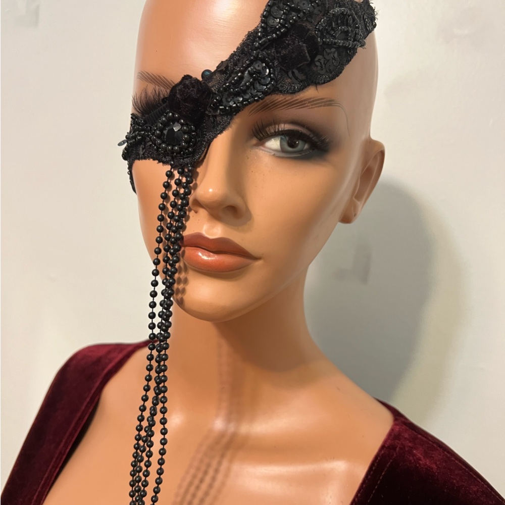 Burlesque Pirat Steampunk Eyepatch One of a kind  pearl Fringes